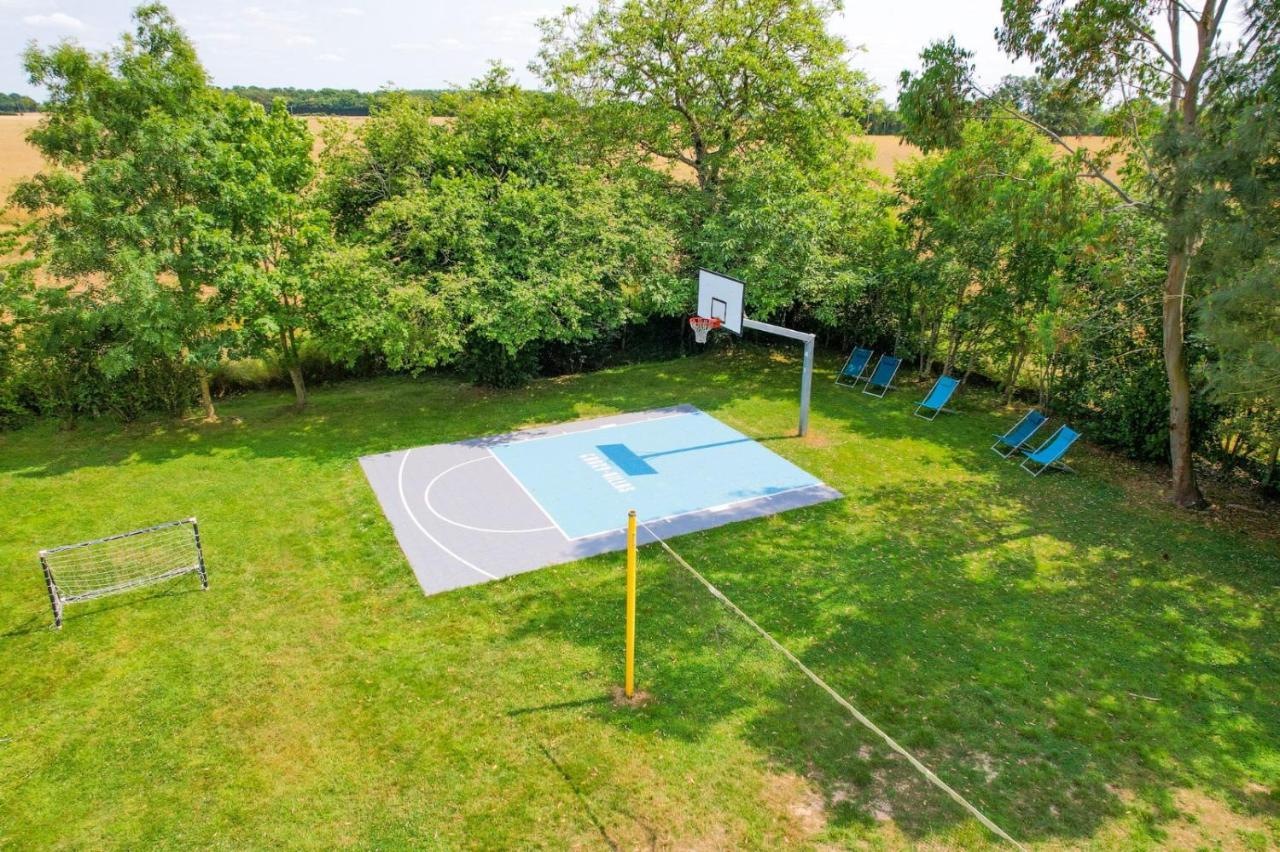 Crazy Villa Champs Corons 61 - Interior Heated Pool - 2H From Paris - 30P Les Menus Bagian luar foto